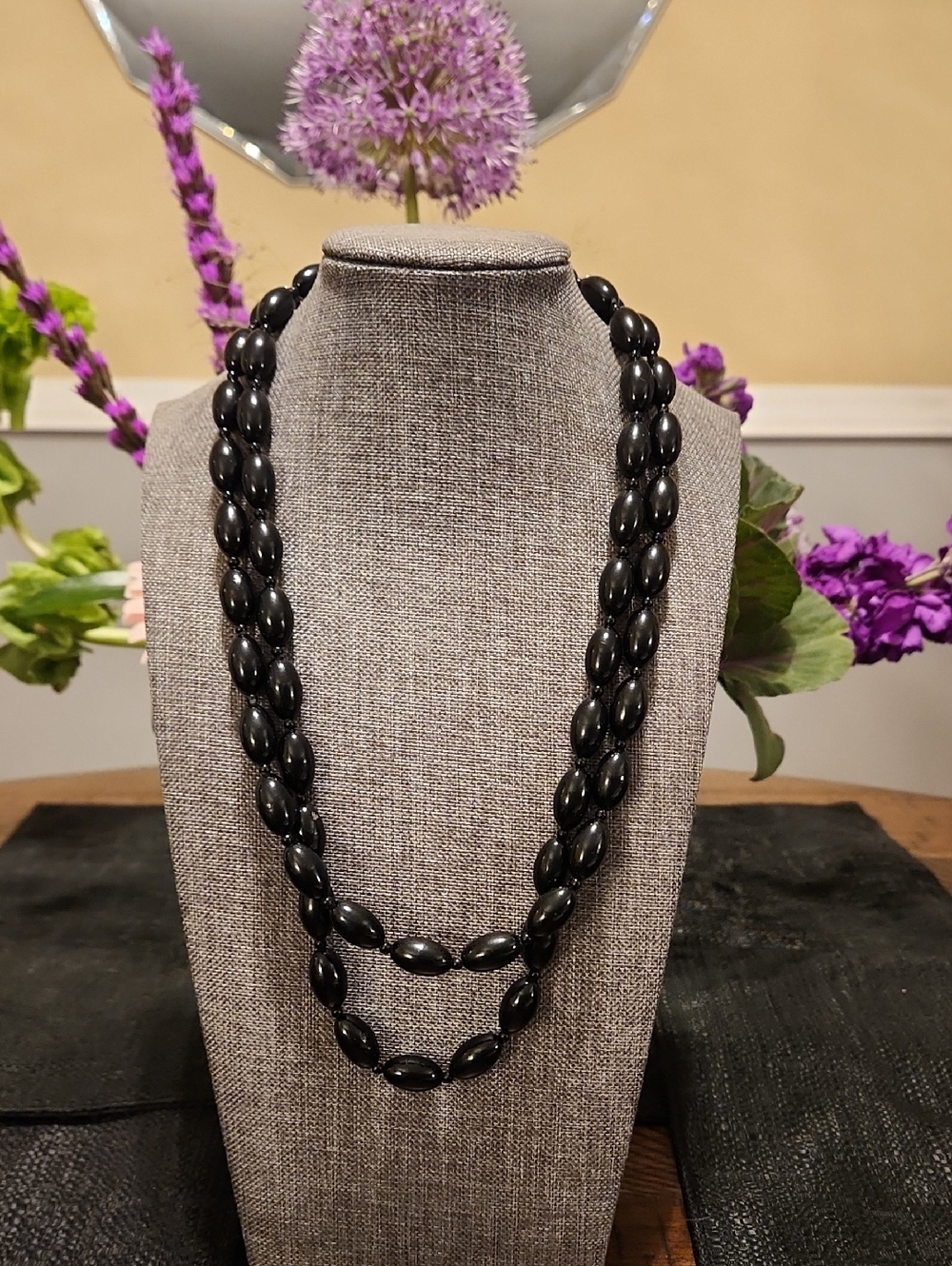 Elegant Double-Strand Black Bead Necklace - Women Jewelry